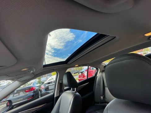 Used 2016 INFINITI Q50 Premium image 16