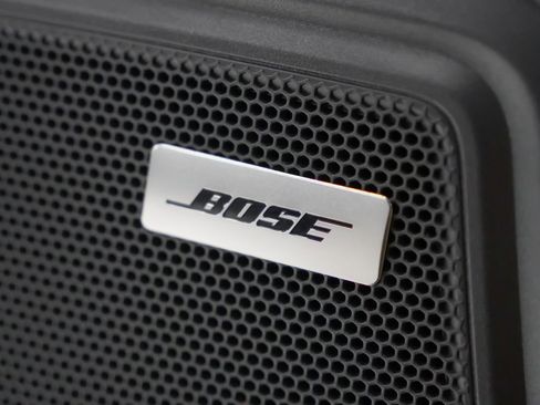 Used 2025 Porsche Macan image 17