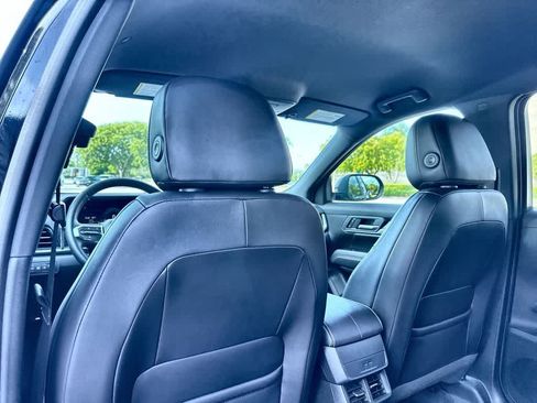 Used 2026 GMC Terrain Elevation w/ Elevation Premium Package FWD image 23