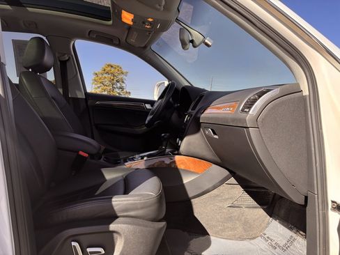 Used 2015 Audi Q5 2.0T Premium Plus w/ Technology Package image 24