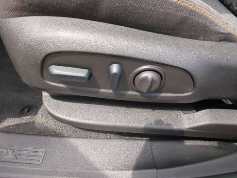 Used 2024 Chevrolet Equinox LT FWD image 12