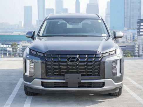 Used 2025 Hyundai Palisade SEL FWD image 2