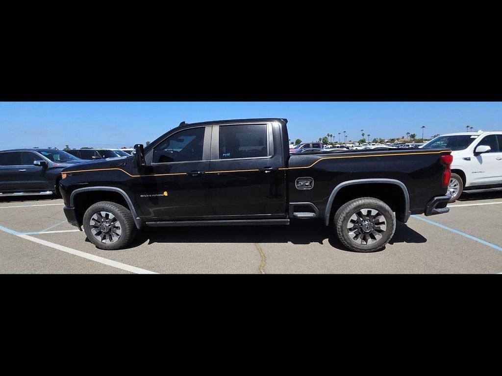 Used 2021 Chevrolet Silverado 2500 LTZ w/ Carhartt Edition AWD/4WD image 5