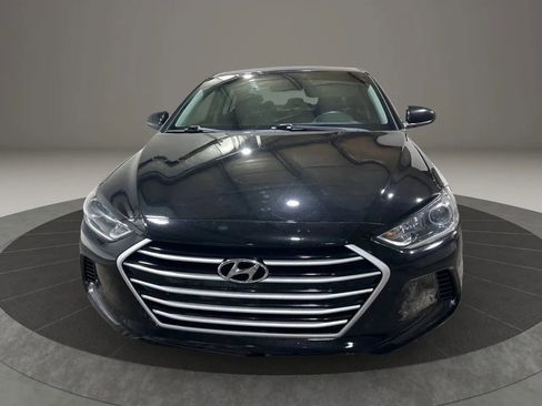 Used 2018 Hyundai Elantra SEL image 2