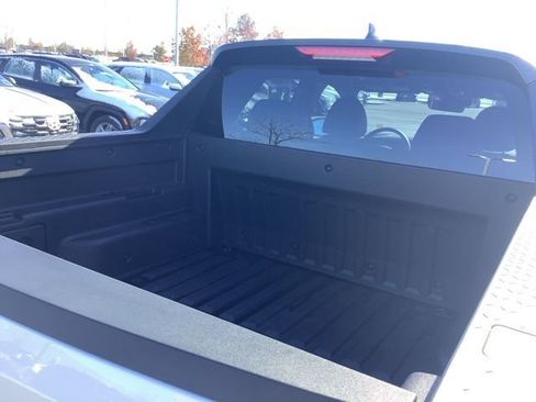 Certified 2025 Hyundai Santa Cruz SEL image 11