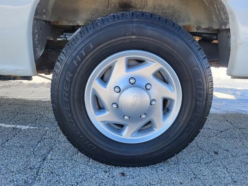 Used 2011 Ford E-350 and Econoline 350 XL image 25