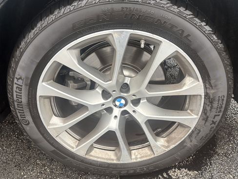 Used 2024 BMW X5 xDrive40i w/ Premium Package AWD/4WD image 13