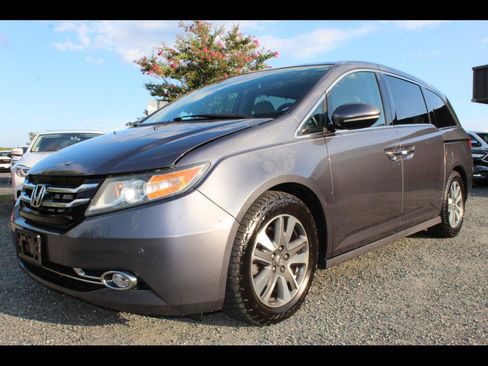 Used 2016 Honda Odyssey Touring image 1