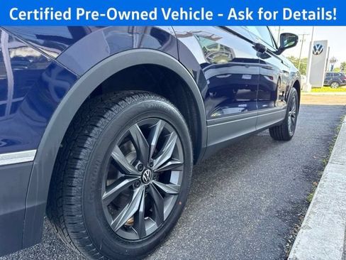 Certified 2023 Volkswagen Tiguan SE w/ Panoramic Sunroof Package AWD/4WD image 24