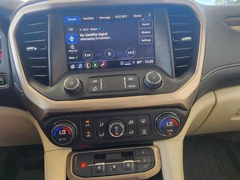 Used 2023 GMC Acadia Denali w/ Denali Technology Package FWD image 33