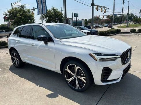 New 2025 Volvo XC60 T8 Ultra w/ Protection Package Premier image 5