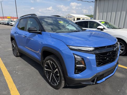 New 2026 Chevrolet Equinox RS AWD/4WD image 2