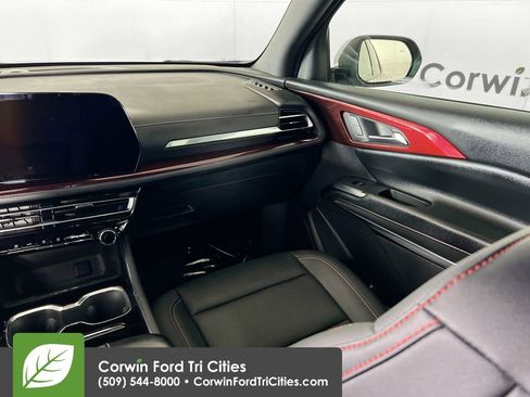 Used 2026 Chevrolet Traverse Z71 AWD/4WD image 28