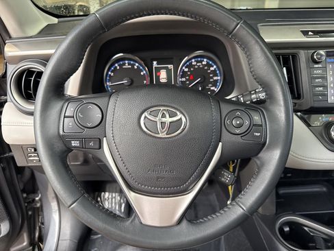 Used 2016 Toyota RAV4 XLE image 29