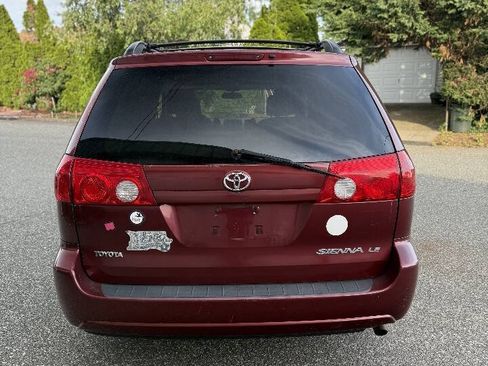 Used 2008 Toyota Sienna LE FWD image 5