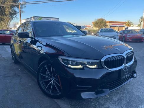 Used 2020 BMW 330i Sedan w/ Convenience Package RWD image 3