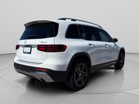 New 2026 Mercedes-Benz GLB 250 4MATIC image 5