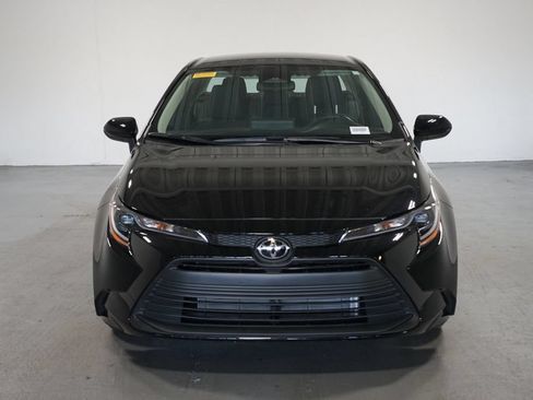 Used 2026 Toyota Corolla LE FWD image 2