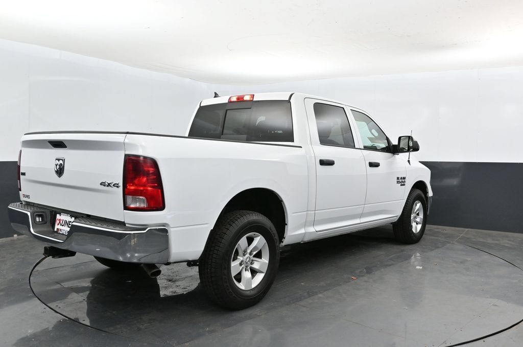 Used 2023 RAM 1500 Classic SLT w/ Trailer & Traction Group AWD/4WD image 3