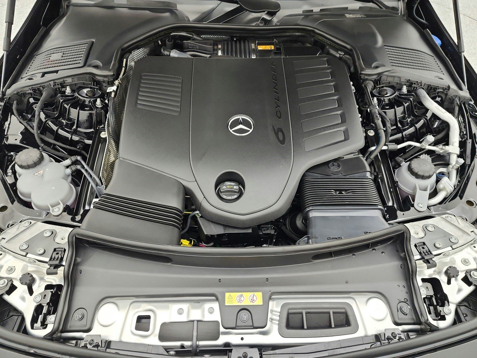 New 2027 Mercedes-Benz CLE 450 4MATIC Coupe image 12