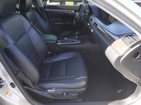 Used 2014 Lexus GS 350 image 19