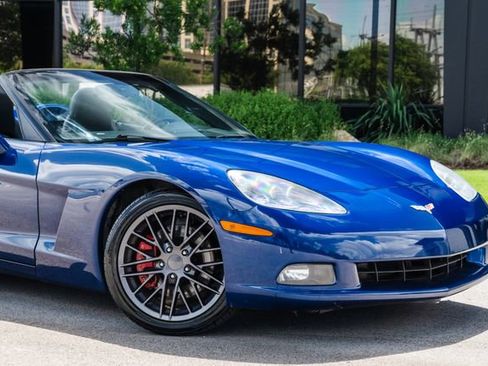 Used 2006 Chevrolet Corvette Convertible RWD image 38