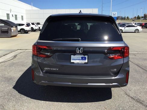 New 2026 Honda Odyssey EX-L image 5