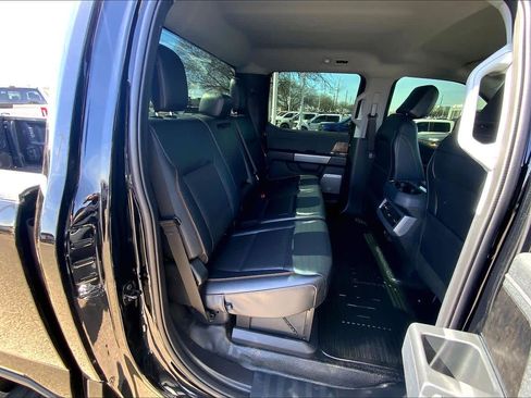 Certified 2025 Ford F450 Lariat w/ Chrome Package image 20