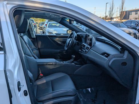 Used 2023 Lexus ES 350 w/ Premium Package image 11