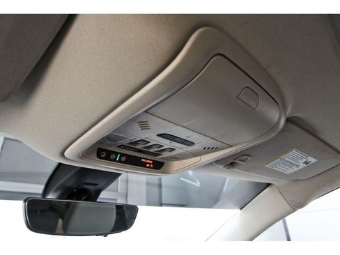 Used 2024 Buick Enclave Essence w/ Experience Buick Package FWD image 21