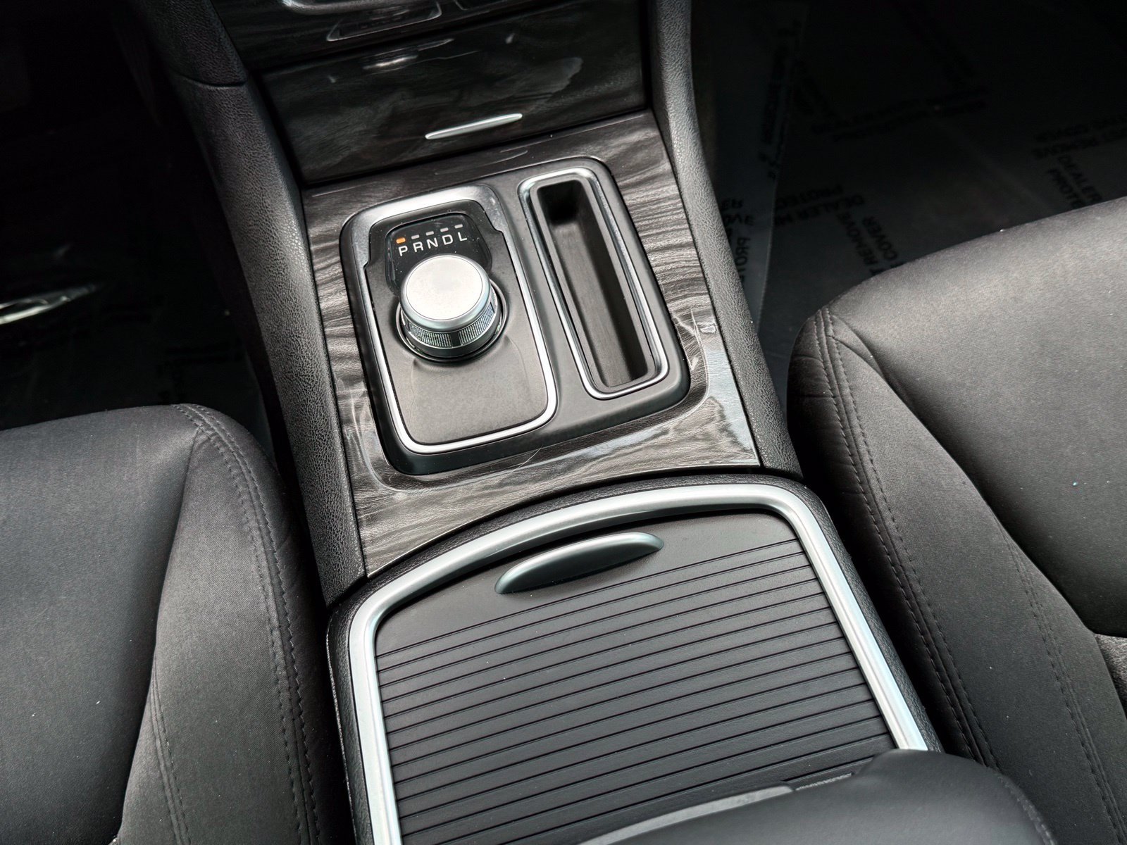 Used 2020 Chrysler 300 Touring w/ Driver Convenience Group RWD image 29