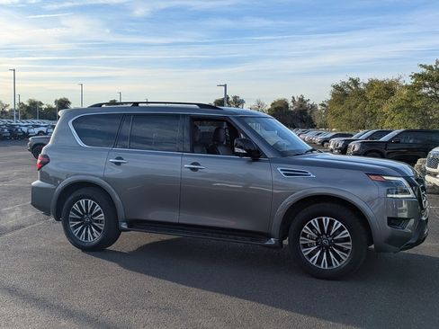 Certified 2023 Nissan Armada SL w/ Midnight Edition Package image 6
