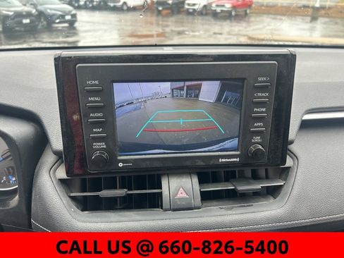 Used 2022 Toyota RAV4 LE image 15