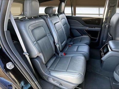 Used 2020 Lincoln Aviator Reserve w/ Elements Package Plus image 27