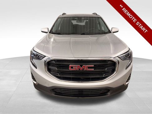Used 2018 GMC Terrain SLE w/ Driver Convenience Package image 11