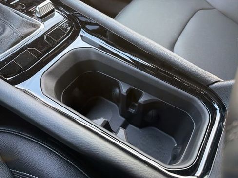 New 2026 Jeep Compass Limited image 16