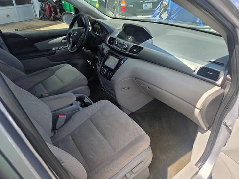 Used 2016 Honda Odyssey SE image 24