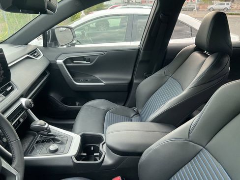 Used 2025 Toyota RAV4 XSE image 25