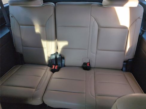 Used 2023 Chevrolet Suburban Premier w/ Premium Package image 27