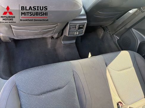 Used 2025 Subaru Forester Premium w/ Convenience Package #1 image 31