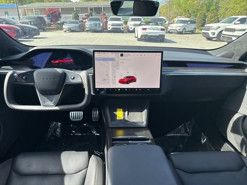 Used 2023 Tesla Model S Plaid image 15
