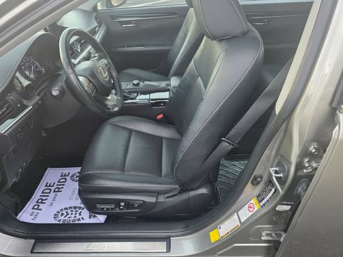 Used 2016 Lexus ES 350 w/ Accessory Package FWD image 13