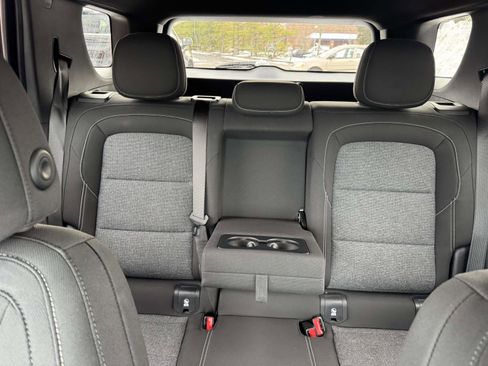 Used 2025 GMC Terrain Elevation image 40