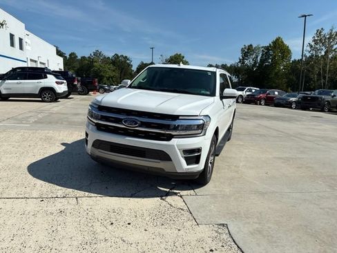 Used 2024 Ford Expedition Max Limited AWD/4WD image 10