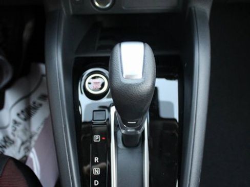 New 2025 Nissan Versa SR w/ Trunk Package image 15