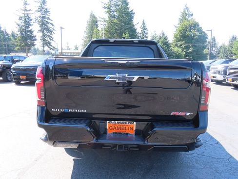 Certified 2025 Chevrolet Silverado EV RST AWD/4WD image 7