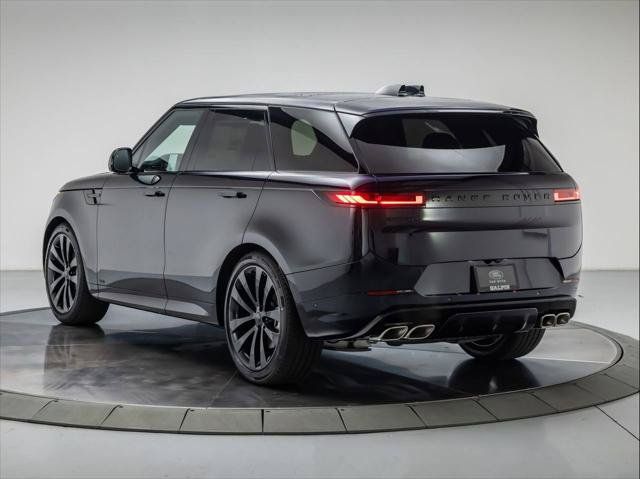 New 2026 Land Rover Range Rover Sport Dynamic SE AWD/4WD image 3