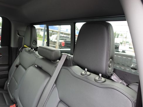 Used 2023 GMC Sierra 1500 Denali w/ Denali Reserve Package AWD/4WD image 29