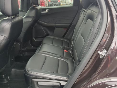 Certified 2023 Ford Escape Platinum image 23