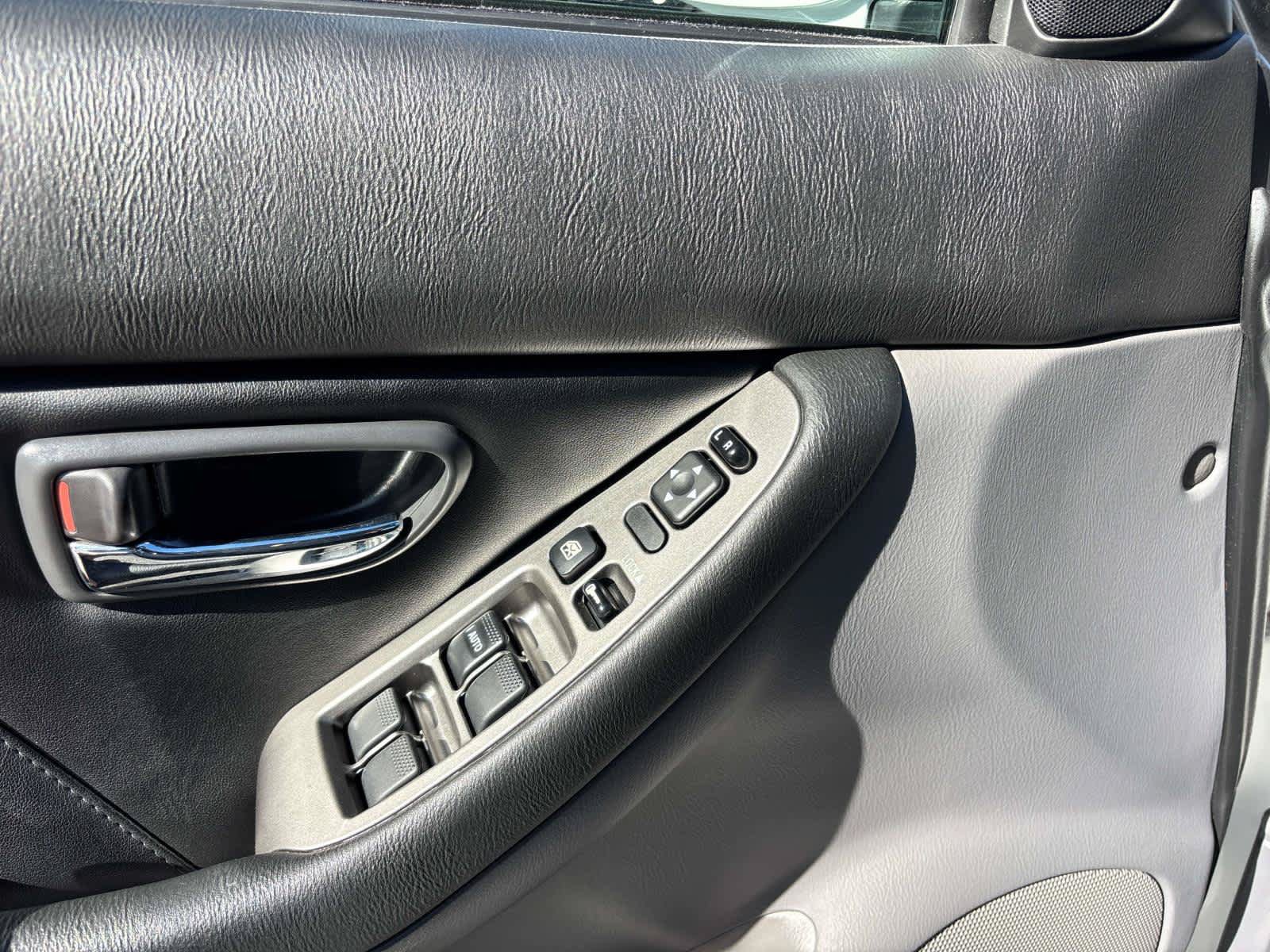 Used 2005 Subaru Baja Turbo AWD/4WD image 19